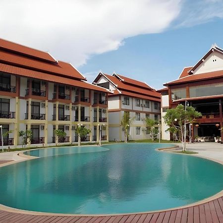 Xishuangbanna Hotel Managed By Xandria Hotel Luangprabang Kültér fotó