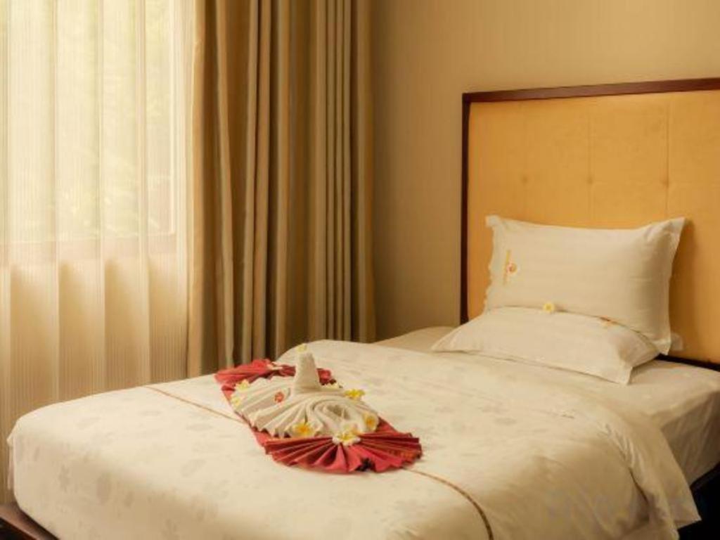 Xishuangbanna Hotel Managed By Xandria Hotel Luangprabang Kültér fotó