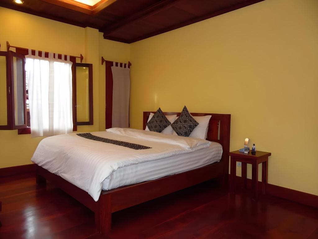 Xishuangbanna Hotel Managed By Xandria Hotel Luangprabang Kültér fotó