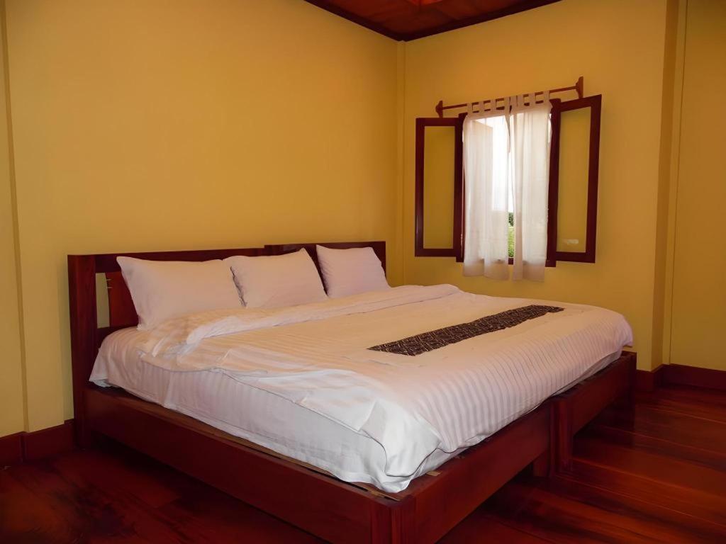 Xishuangbanna Hotel Managed By Xandria Hotel Luangprabang Kültér fotó