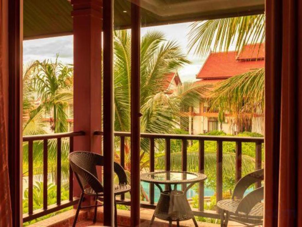 Xishuangbanna Hotel Managed By Xandria Hotel Luangprabang Kültér fotó