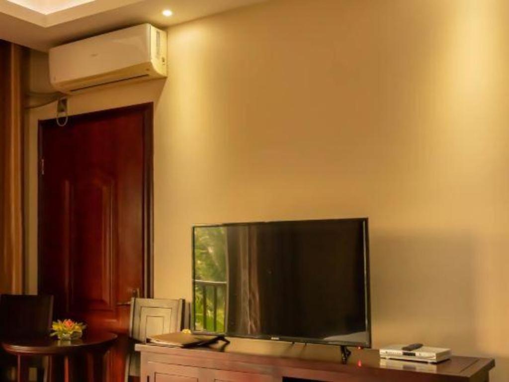 Xishuangbanna Hotel Managed By Xandria Hotel Luangprabang Kültér fotó