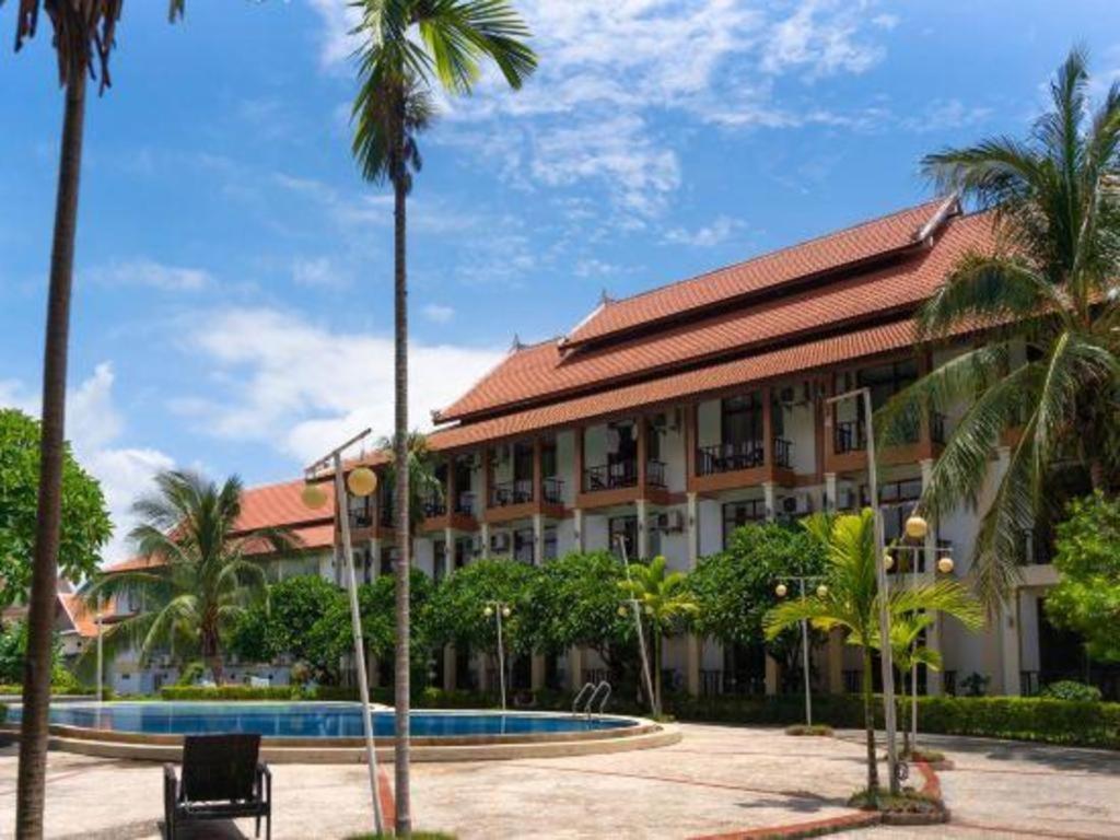 Xishuangbanna Hotel Managed By Xandria Hotel Luangprabang Kültér fotó
